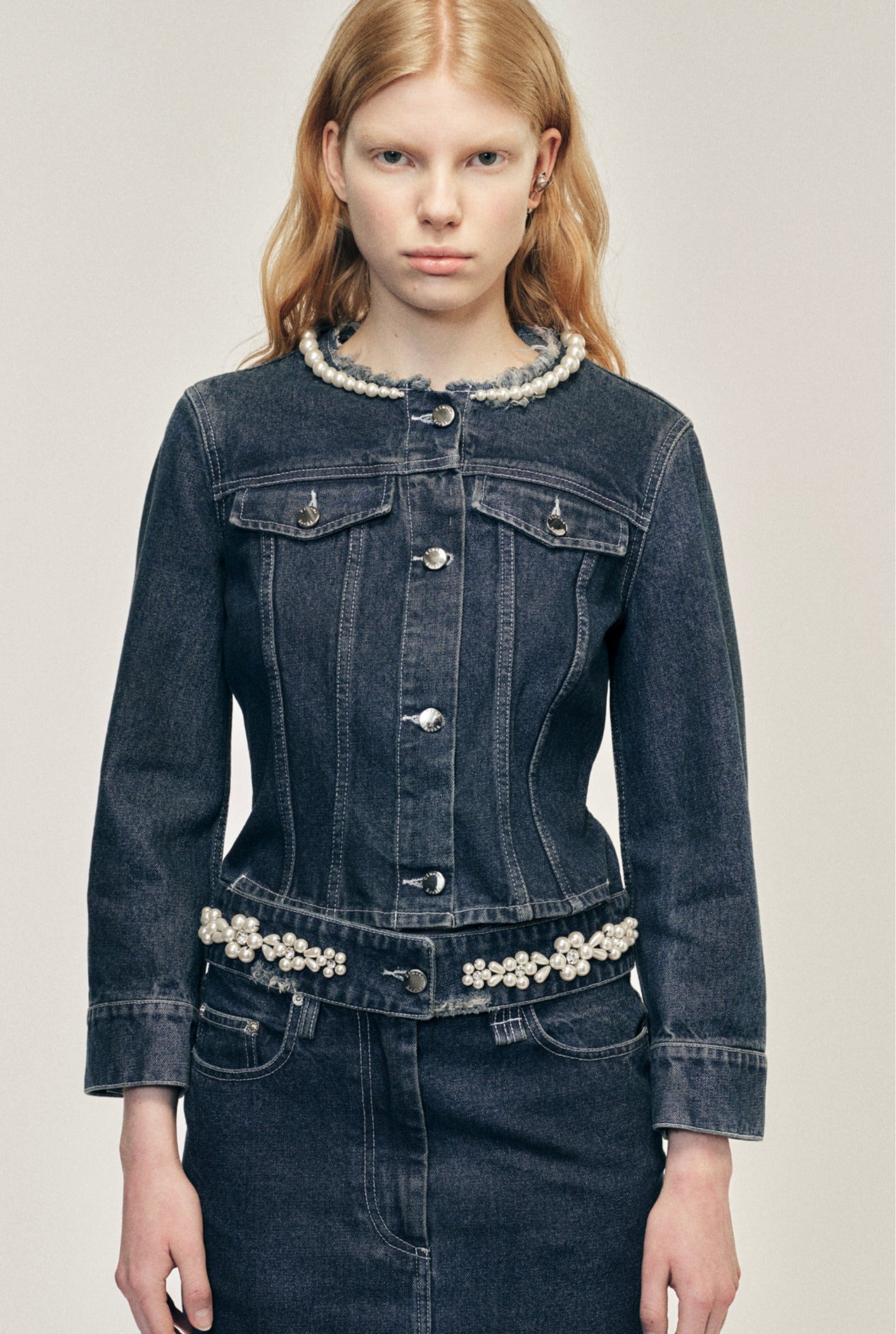 FITTED WAIST TAIL DENIM JACKET W/ TURBO EMB