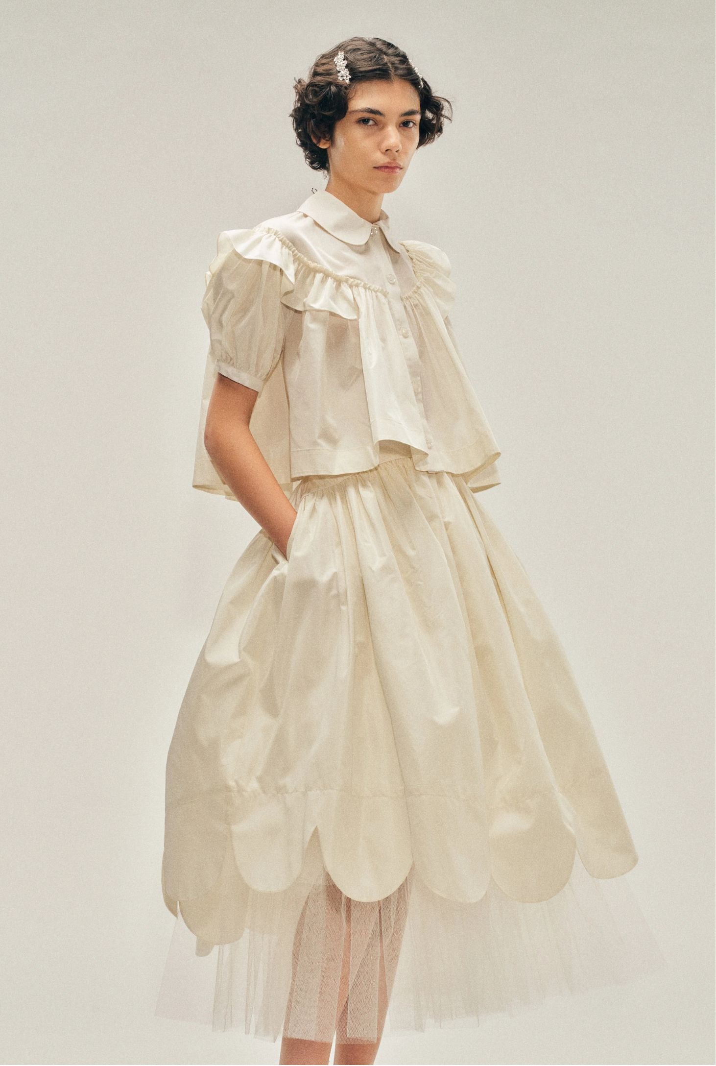 CROPPED PUFF SLEEVE RUFFLE FRILL SHIRT CREAM