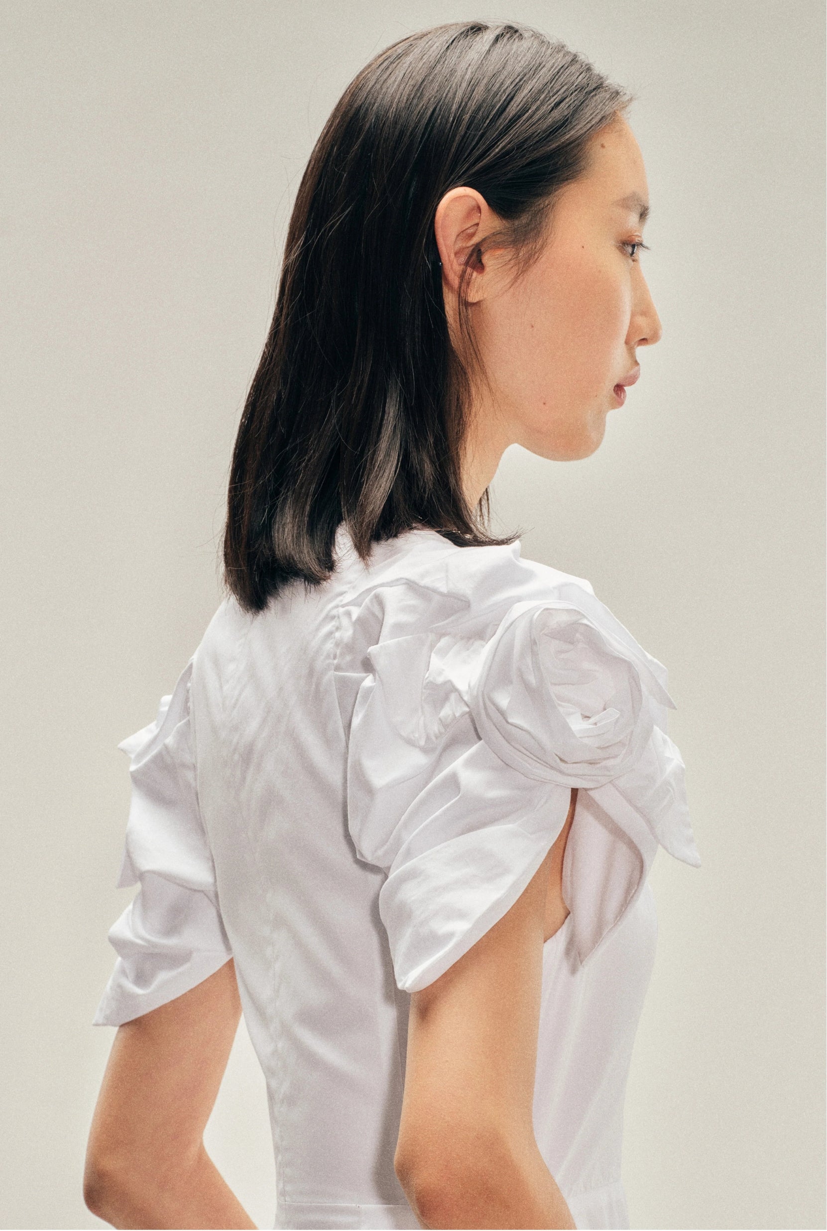 ROSE PUFF SLEEVE HIP DRESS WHITE